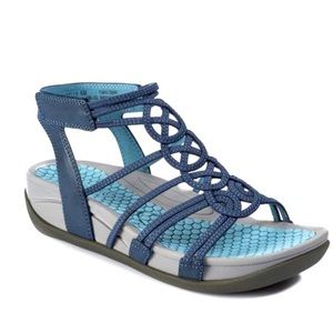 BareTraps women’s  “Delly” navy blue  sandal-size 9. Excellent used condition.